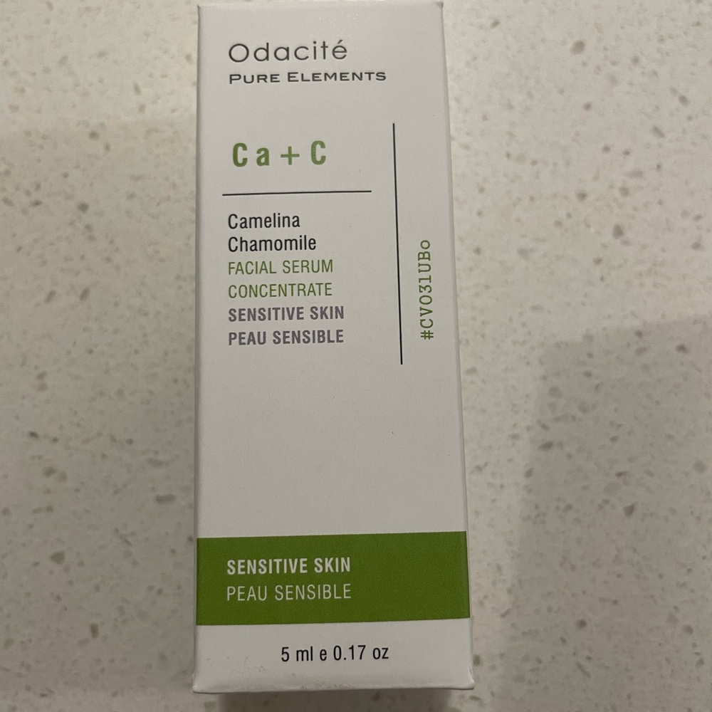 BRAND NEW ODACITE SENSITIVE SKIN FACIAL SERUM.